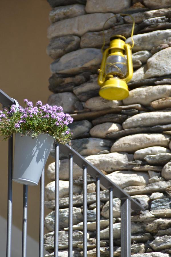 Semi Al Vento: La Bio-Casa Nel Giardino Incantato! Paesana Exterior foto